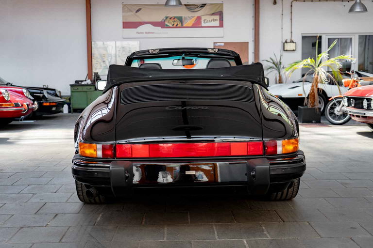 Porsche 911 Carrera 3.2 (KAT)