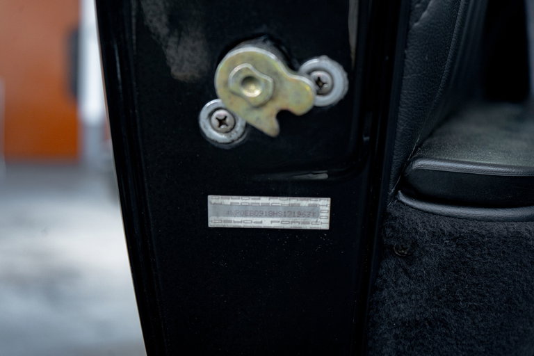 Porsche 911 Carrera 3.2 (KAT)