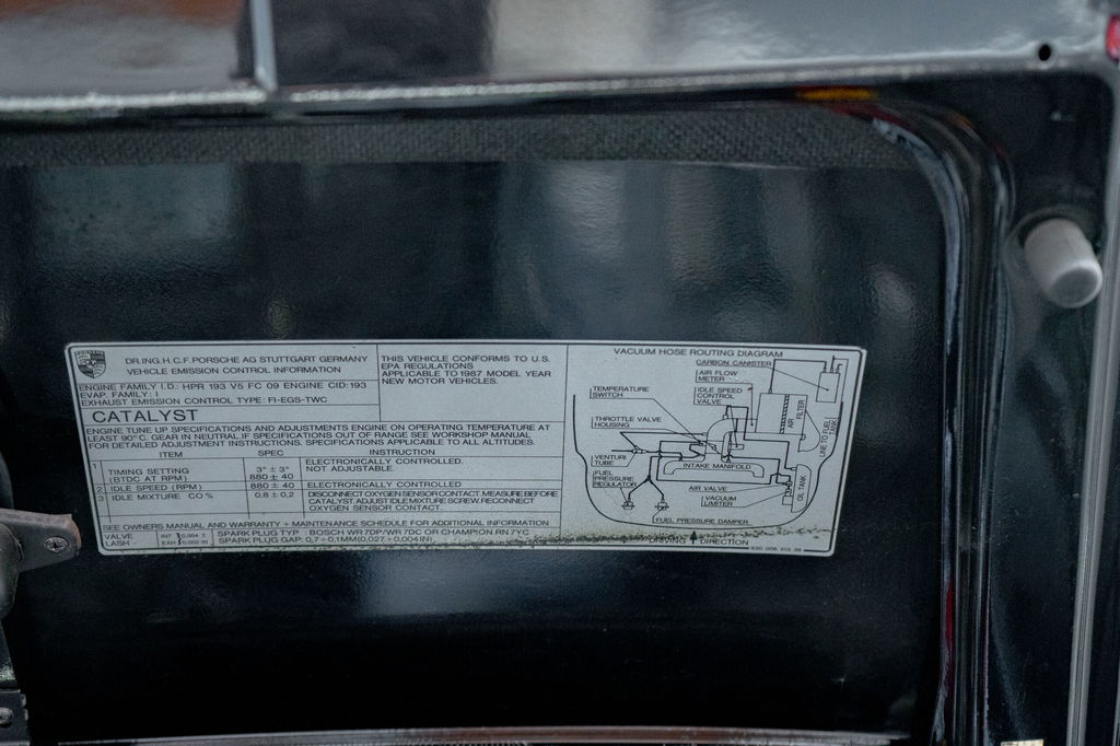 Porsche 911 Carrera 3.2 (KAT)