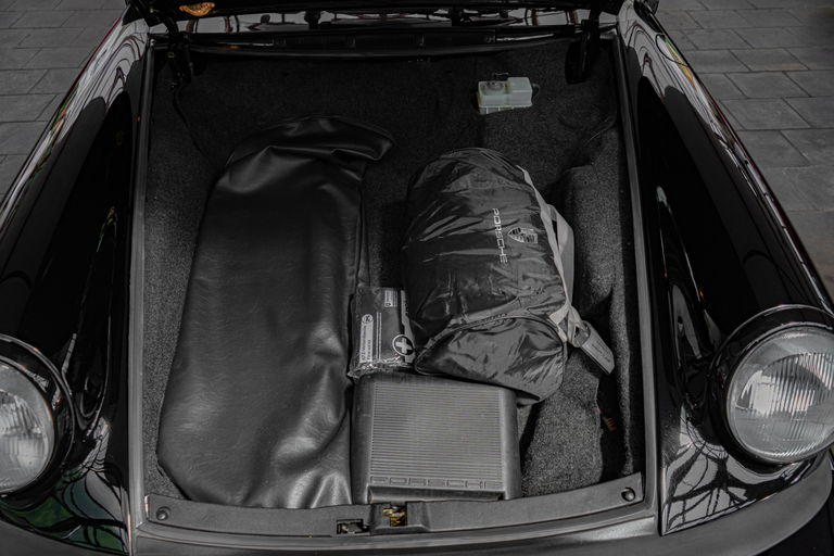 Porsche 911 Carrera 3.2 (KAT)