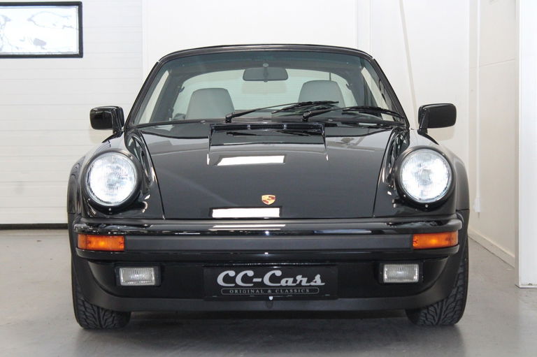 Porsche 911 Turbo 3.3 (US)