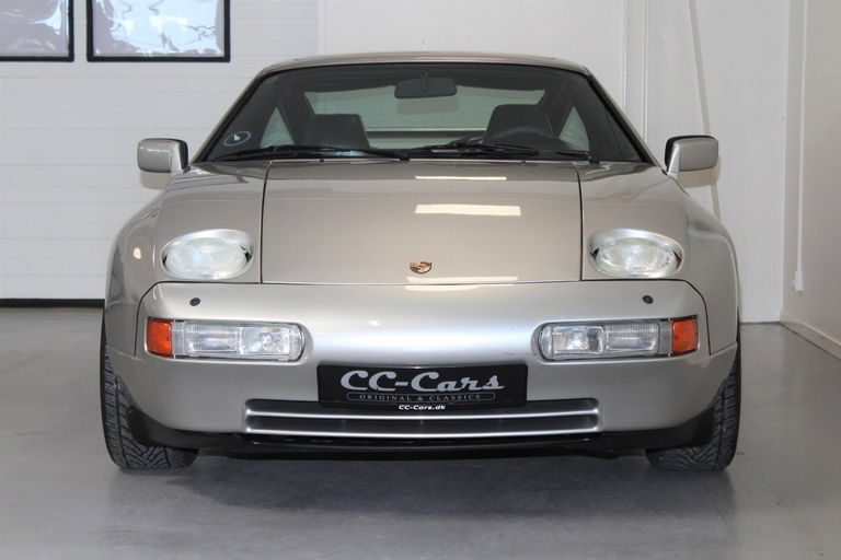 Porsche 928 S