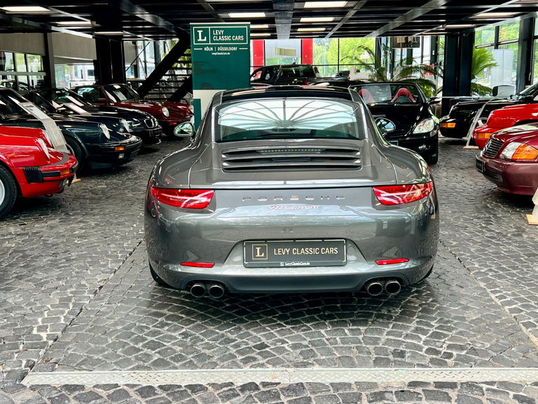Porsche 991 Carrera