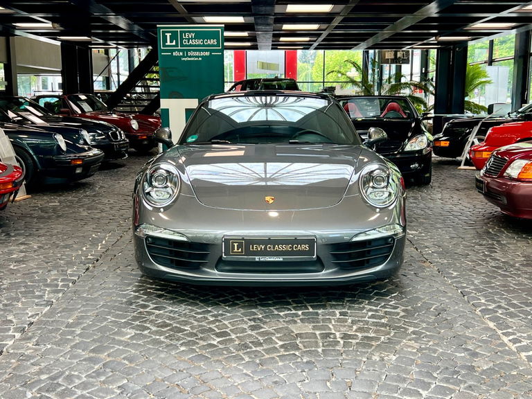 Porsche 991 Carrera