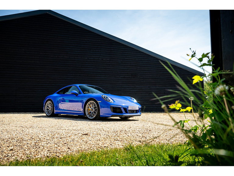 Porsche 991.2 Carrera GTS