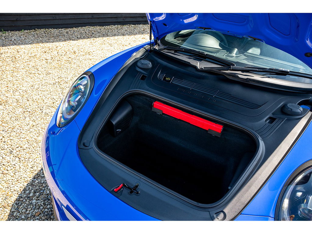 Porsche 991.2 Carrera GTS