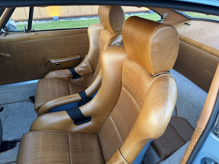 Porsche 911 Backdate