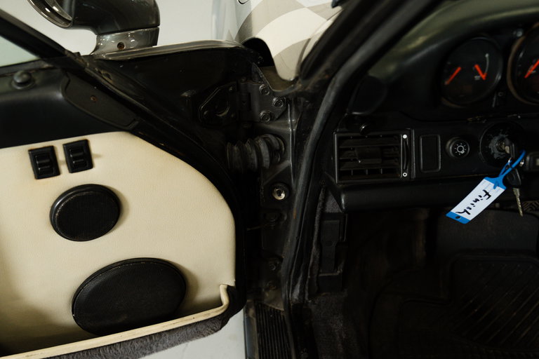 Porsche 964 Carrera 4