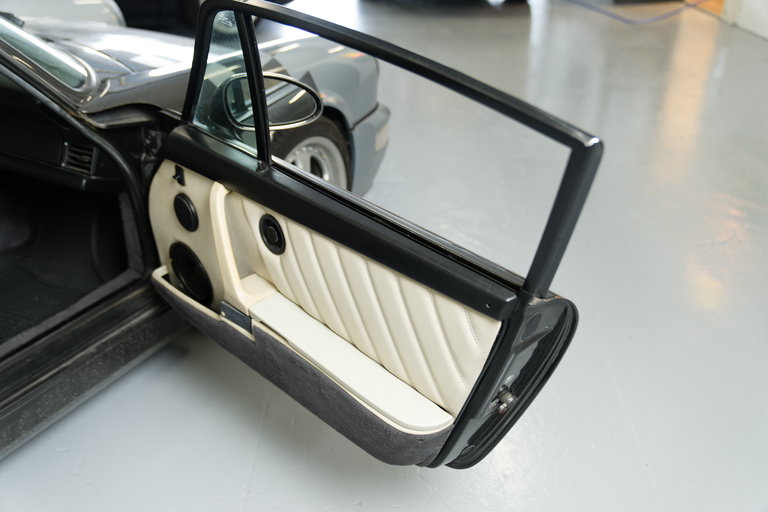 Porsche 964 Carrera 4