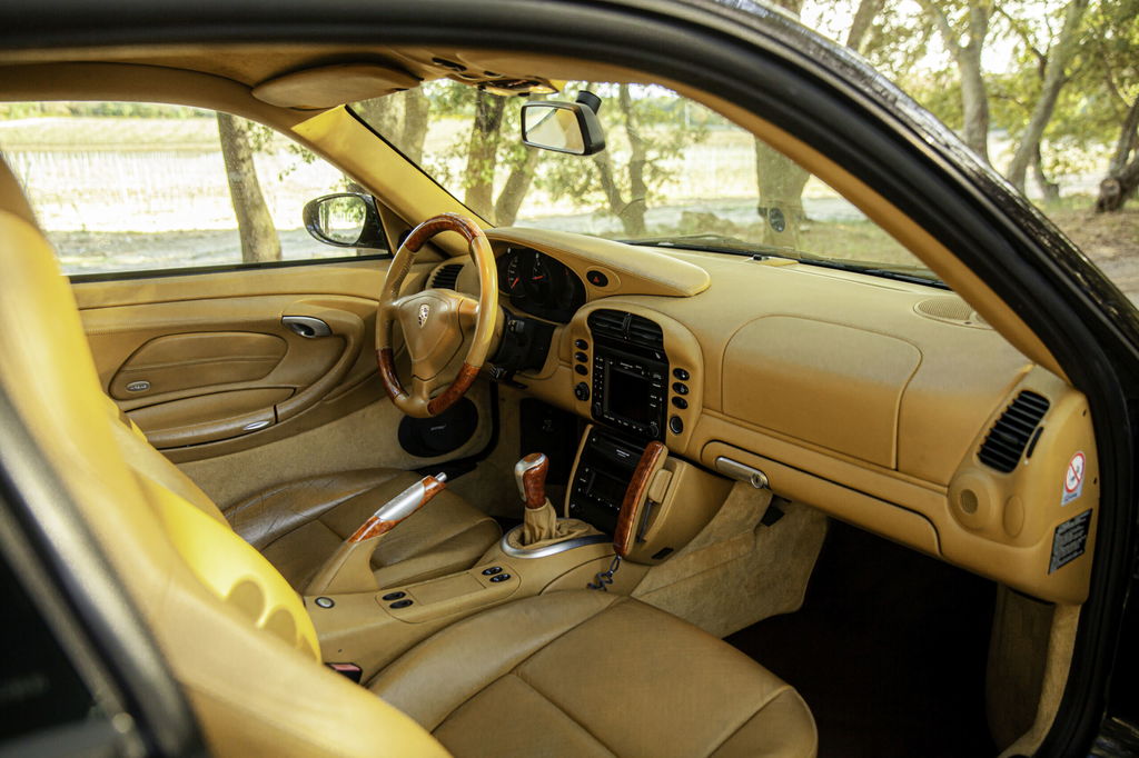 Porsche 996 Carrera 4S