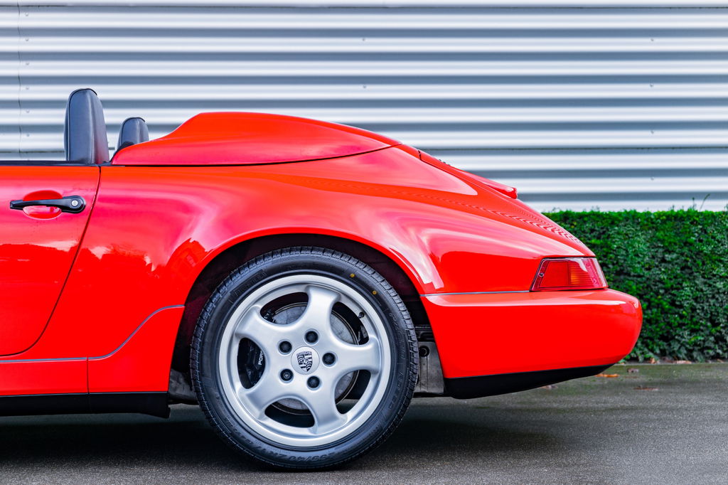 Porsche 964 Carrera 2 Speedster