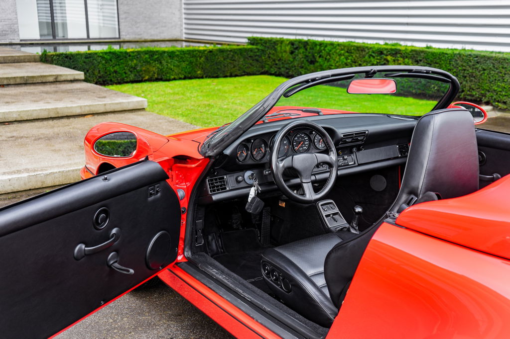 Porsche 964 Carrera 2 Speedster
