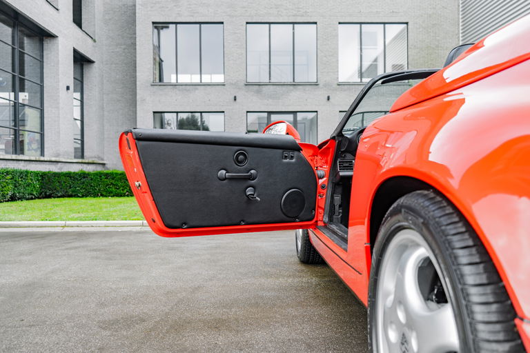 Porsche 964 Carrera 2 Speedster