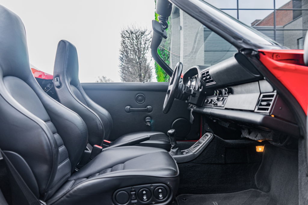 Porsche 964 Carrera 2 Speedster