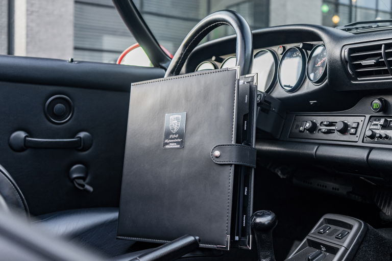 Porsche 964 Carrera 2 Speedster