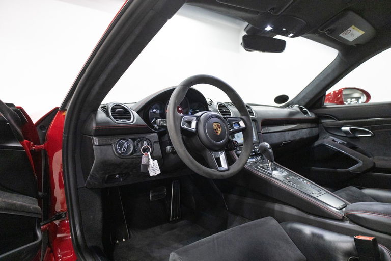 Porsche 718 Cayman GTS