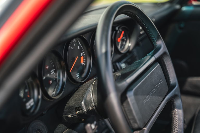 Porsche 911 Carrera 3.2 (US)