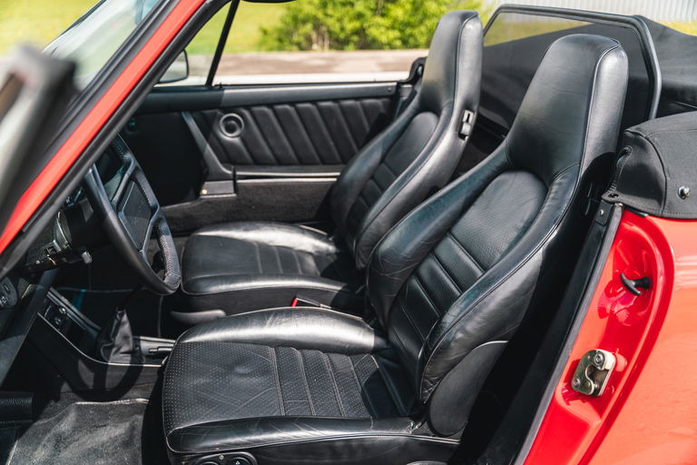 Porsche 911 Carrera 3.2 (US)