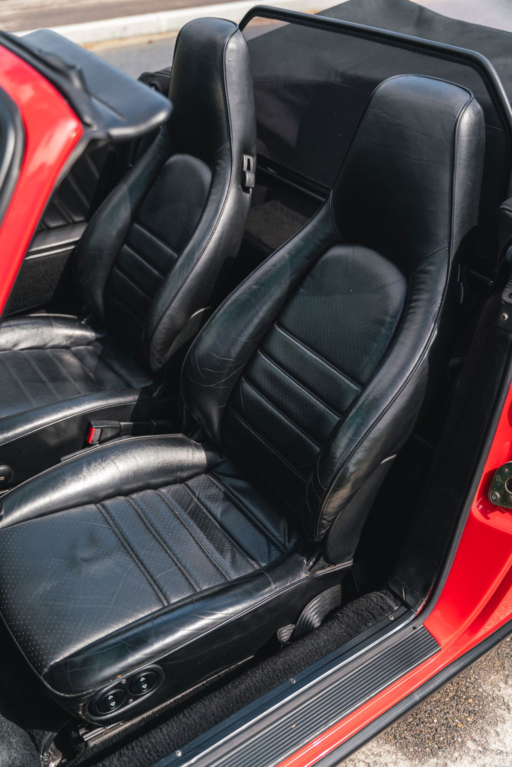 Porsche 911 Carrera 3.2 (US)