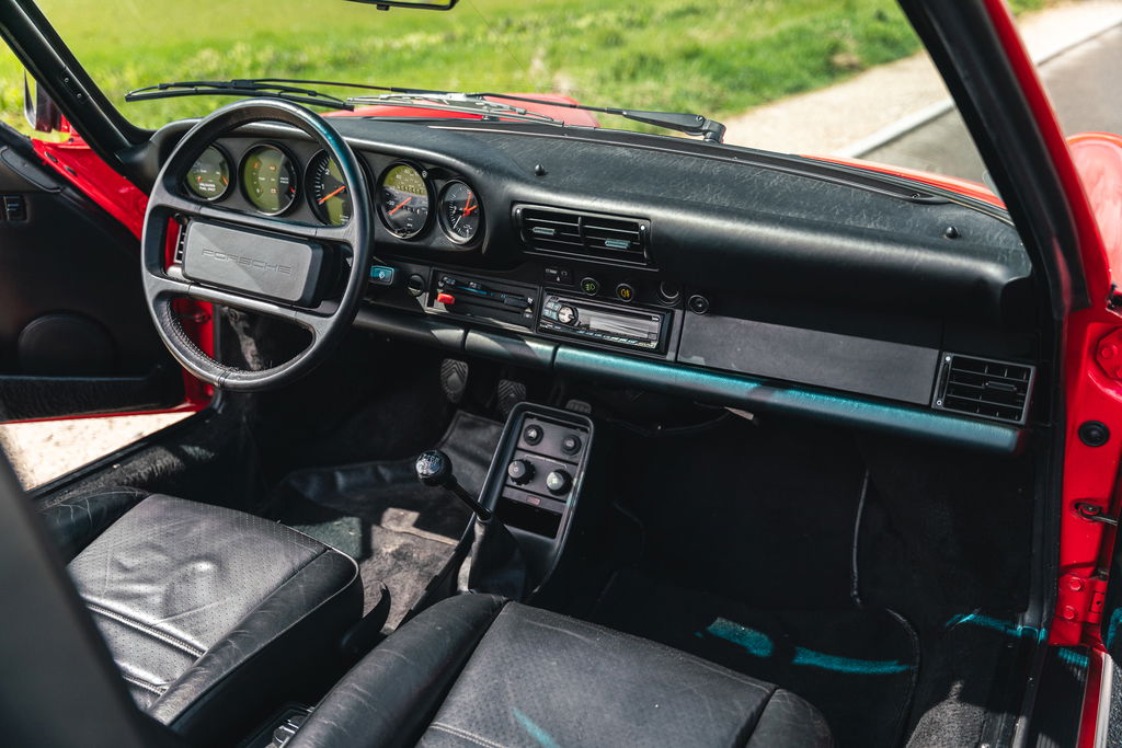 Porsche 911 Carrera 3.2 (US)