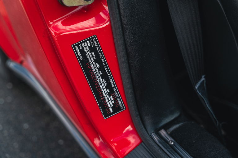 Porsche 911 Carrera 3.2 (US)