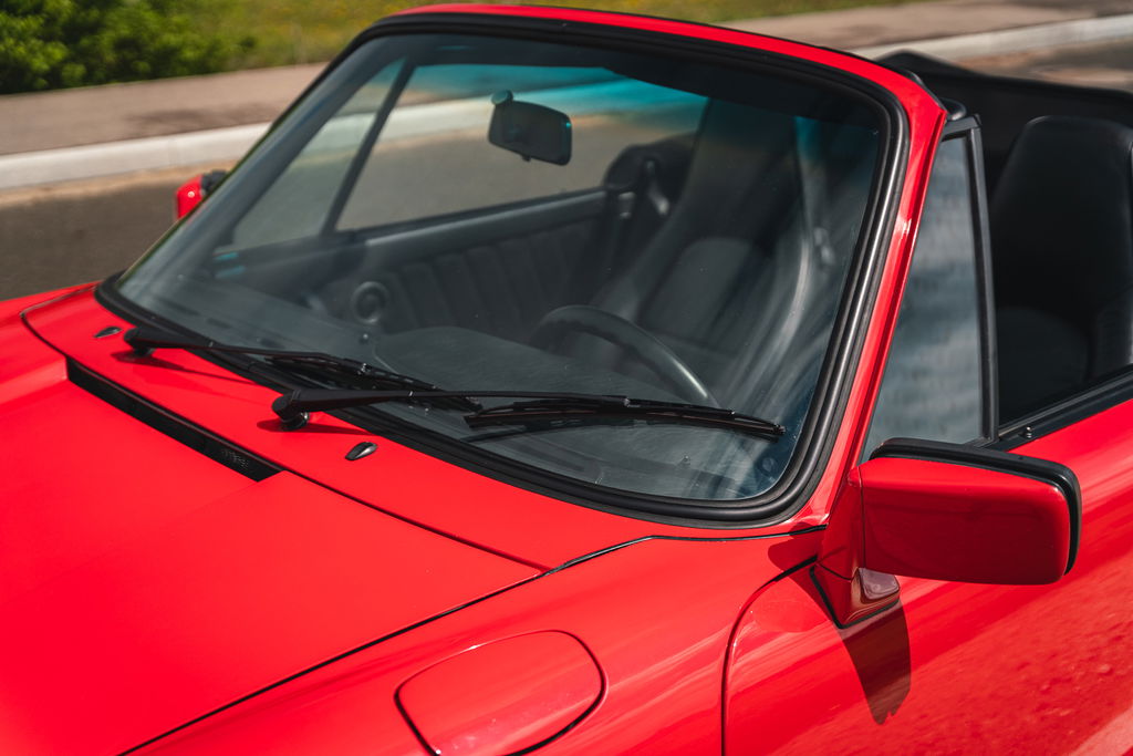 Porsche 911 Carrera 3.2 (US)