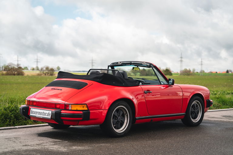 Porsche 911 Carrera 3.2 (US)