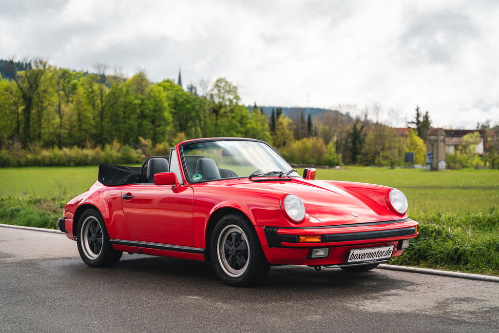 Porsche 911 Carrera 3.2 (US)