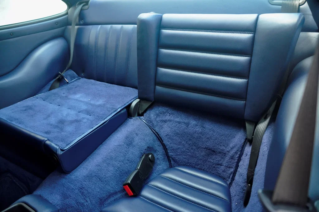 Porsche 964 Carrera 4