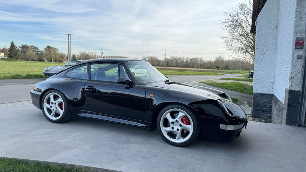 Porsche 993 Carrera 4S
