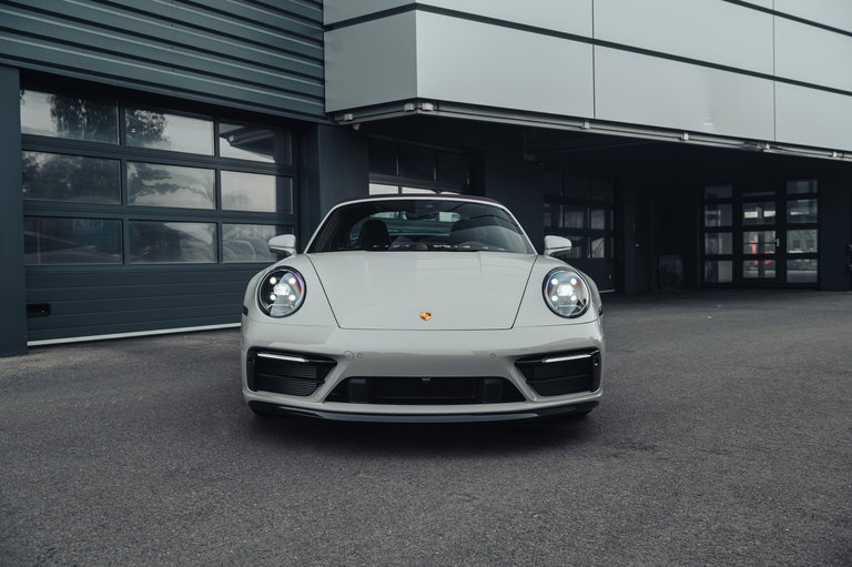 Porsche 992 Targa 4