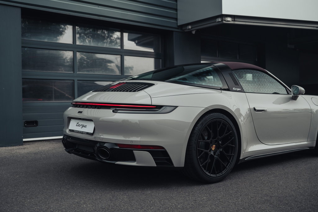 Porsche 992 Targa 4