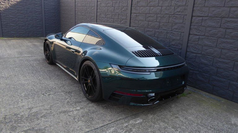 Porsche 992 Carrera 4 GTS