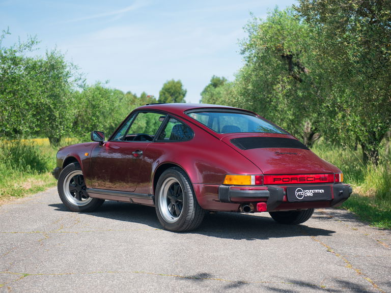 Porsche 911 Carrera 3.2