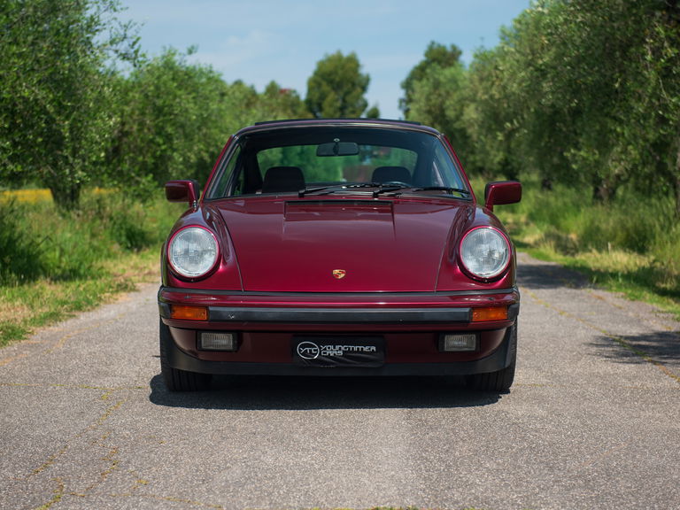 Porsche 911 Carrera 3.2