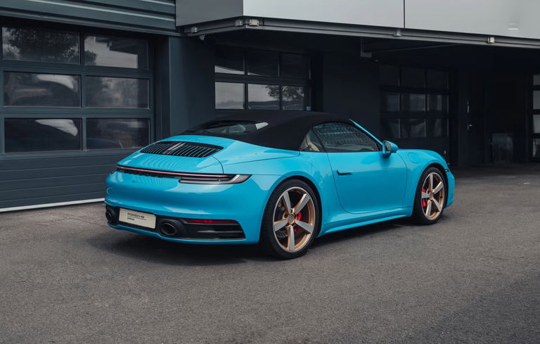 Porsche 992 Carrera 4S