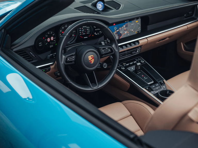 Porsche 992 Carrera 4S