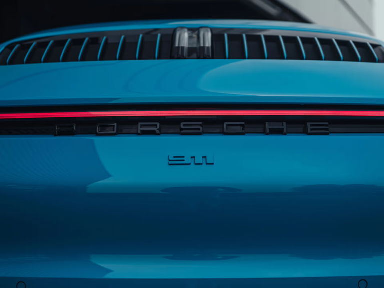 Porsche 992 Carrera 4S