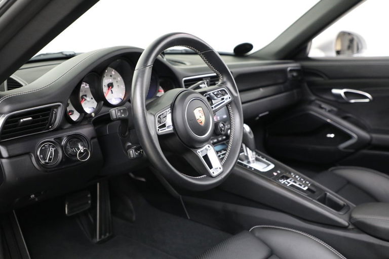 Porsche 991.2 Carrera 4 GTS