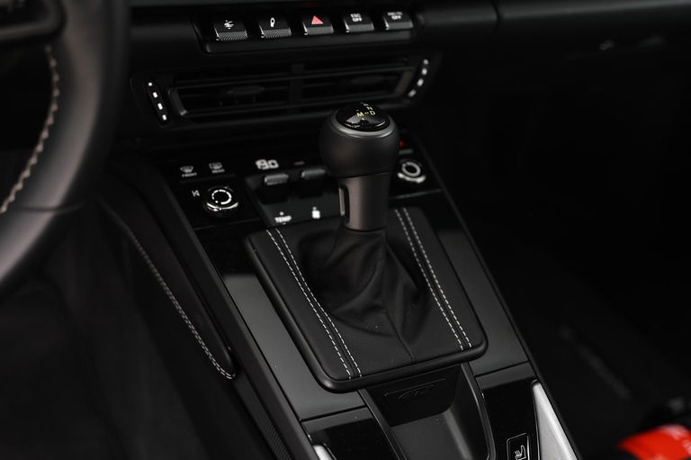 Porsche 992 GT3 Touring