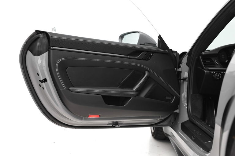 Porsche 992 GT3 Touring