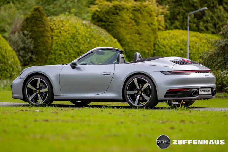 Porsche 992 Carrera