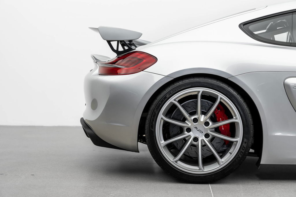 Porsche 981 Cayman GT4