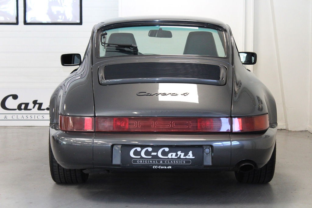 Porsche 964 Carrera 4