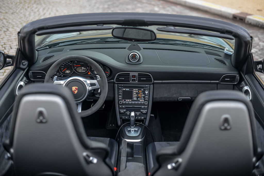 Porsche 997.2 Carrera GTS