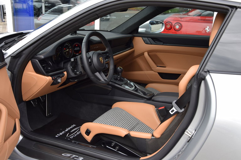 Porsche 992 GT3 Touring