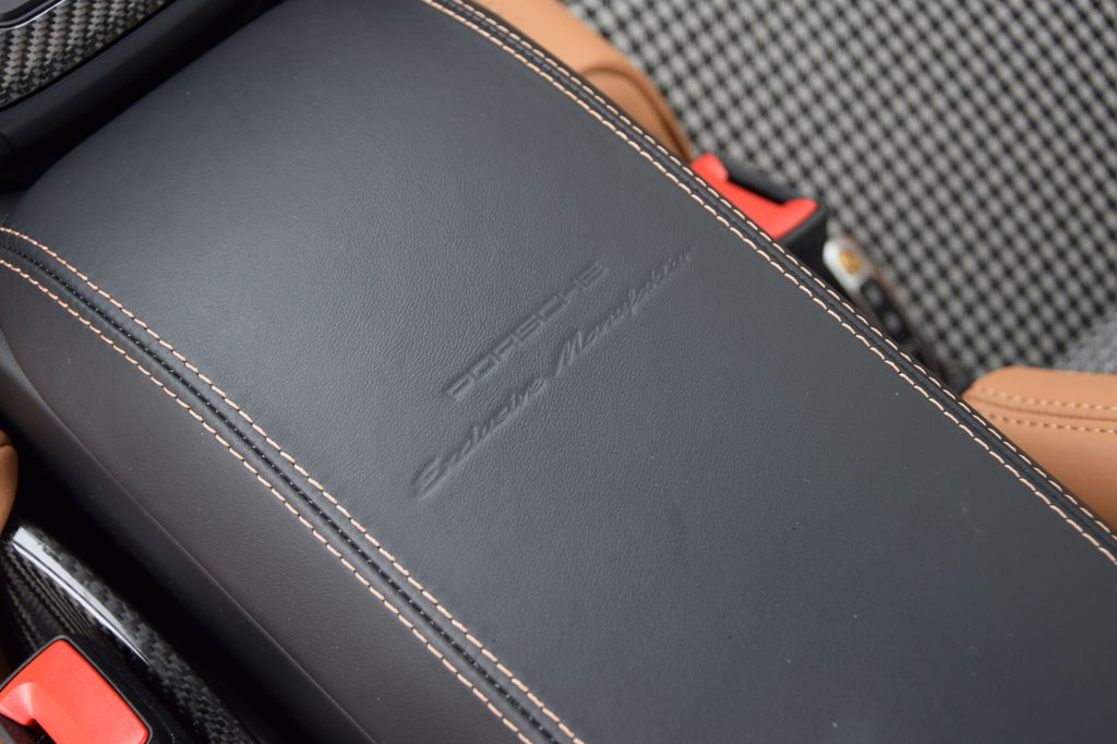 Porsche 992 GT3 Touring