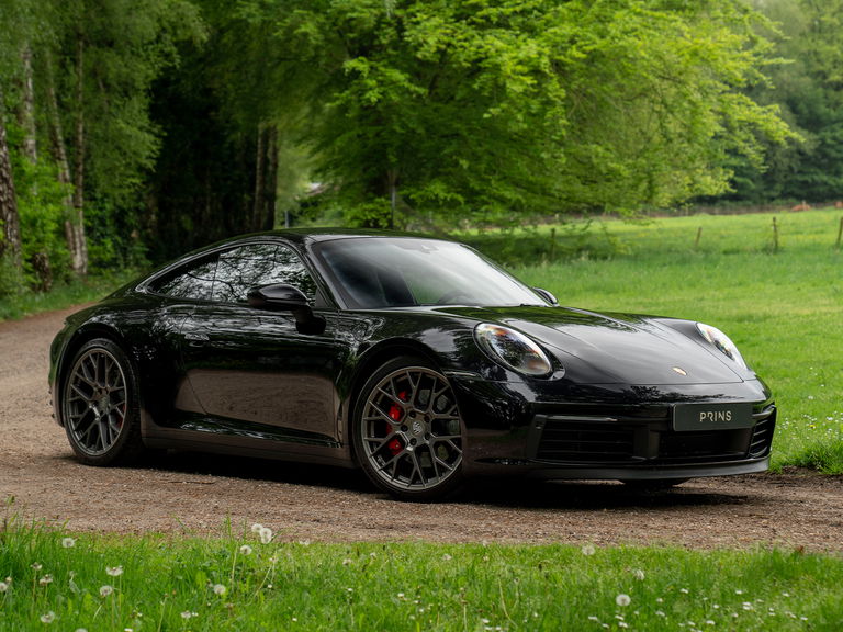 Porsche 992 Carrera 4S