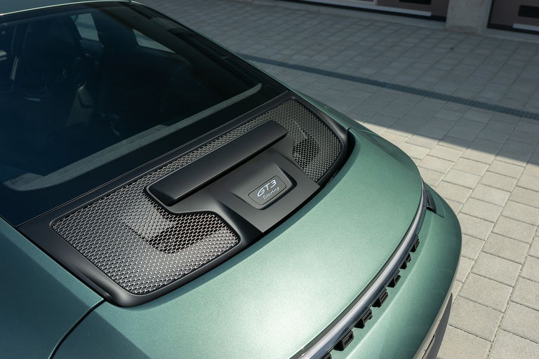 Porsche 992 GT3 Touring