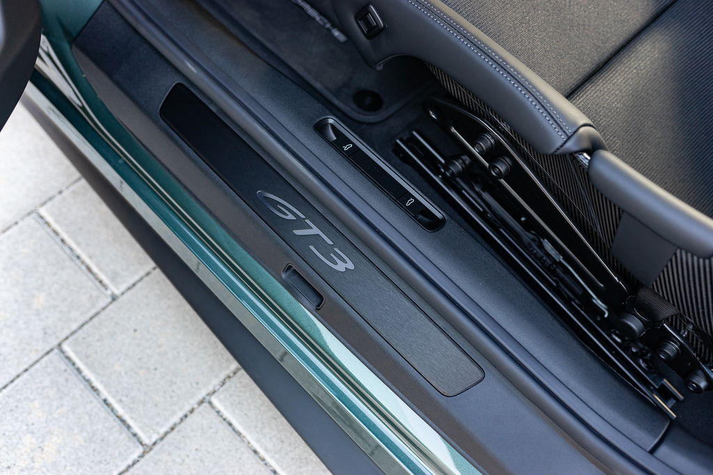 Porsche 992 GT3 Touring